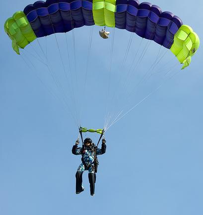 skydiving parachute