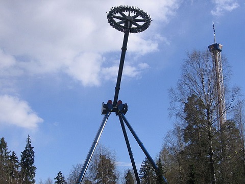 frisbee amusement park ride picture